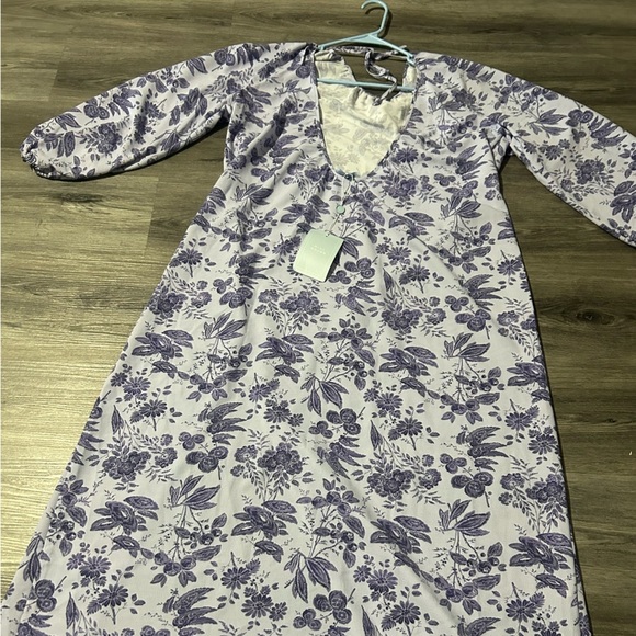 Hill House Dresses & Skirts - Hill House Blue and White Tie Front Long Sleeve Sundress‎